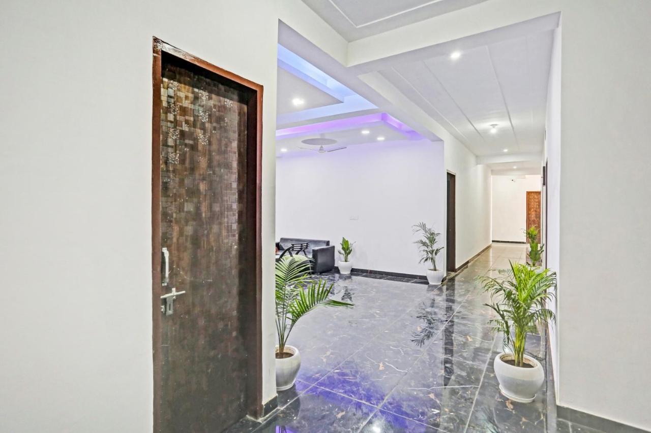 Collection O The Royal Fern Hotel Farrukhnagar Bagian luar foto
