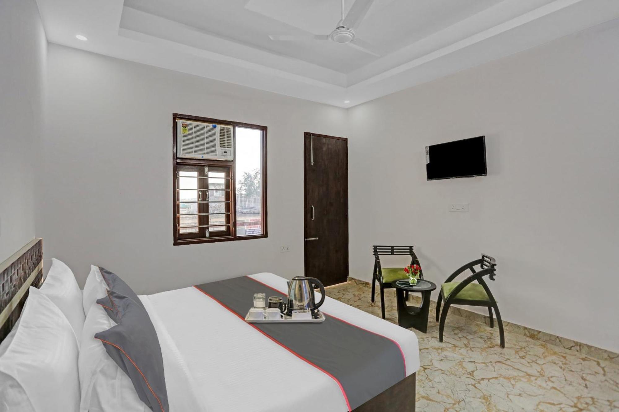 Collection O The Royal Fern Hotel Farrukhnagar Bagian luar foto